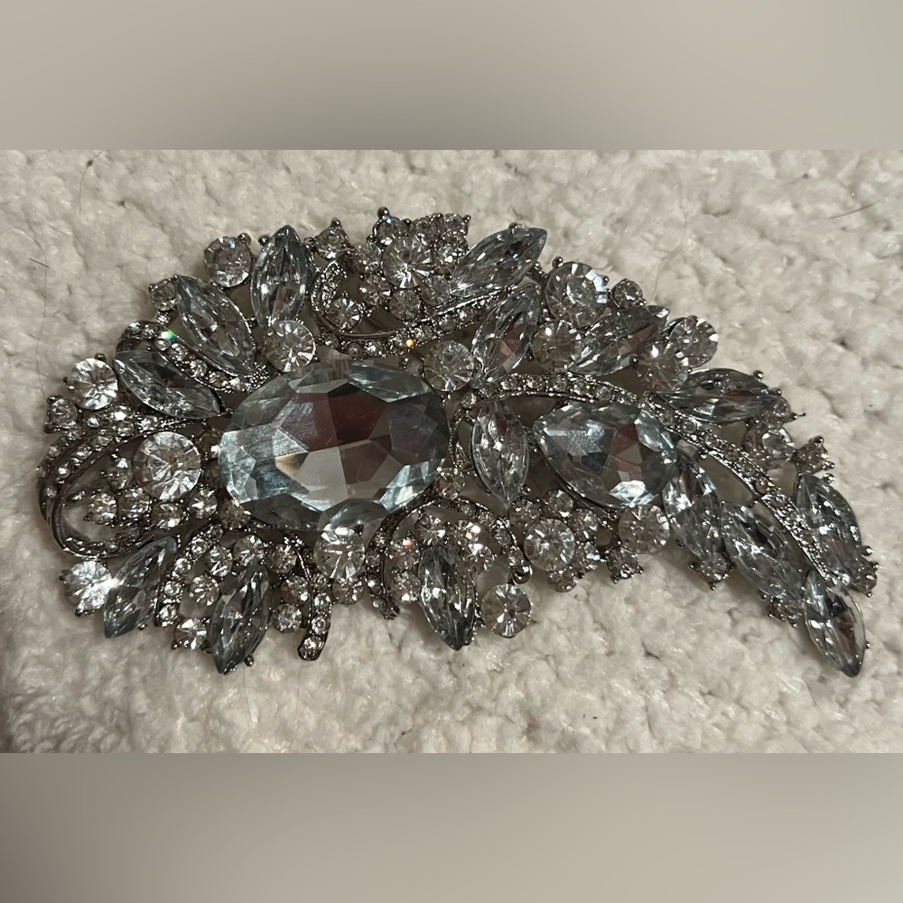 Large 4 inch Vintage Clear & Sparkly Rhinestone Brooch/Pin *Offers Welcomed*